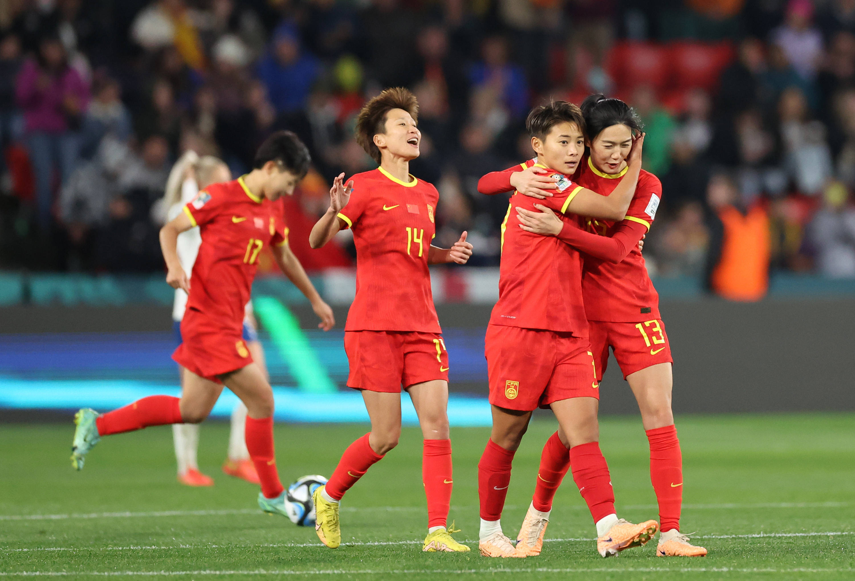 国内女足队员状态佳，为比赛做好各项准备的简单介绍