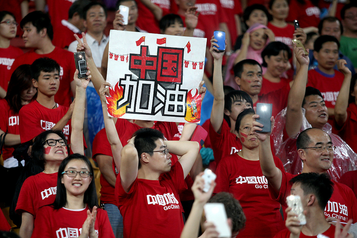 中国队勇夺胜利，再次引领足坛风潮 